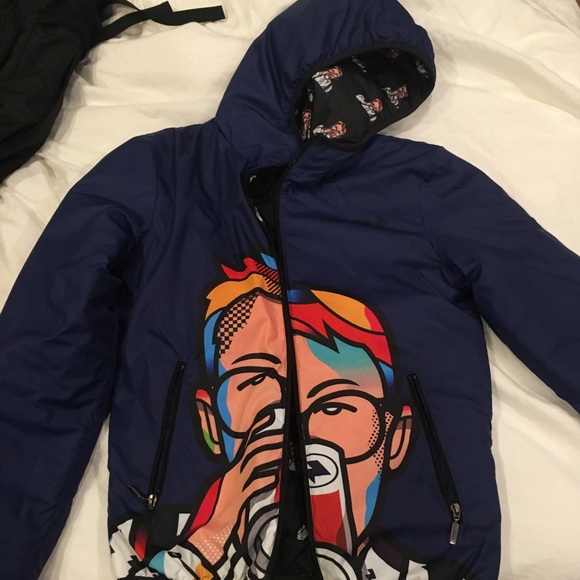 Reversible puffer hoodie - Picture 3 of 4